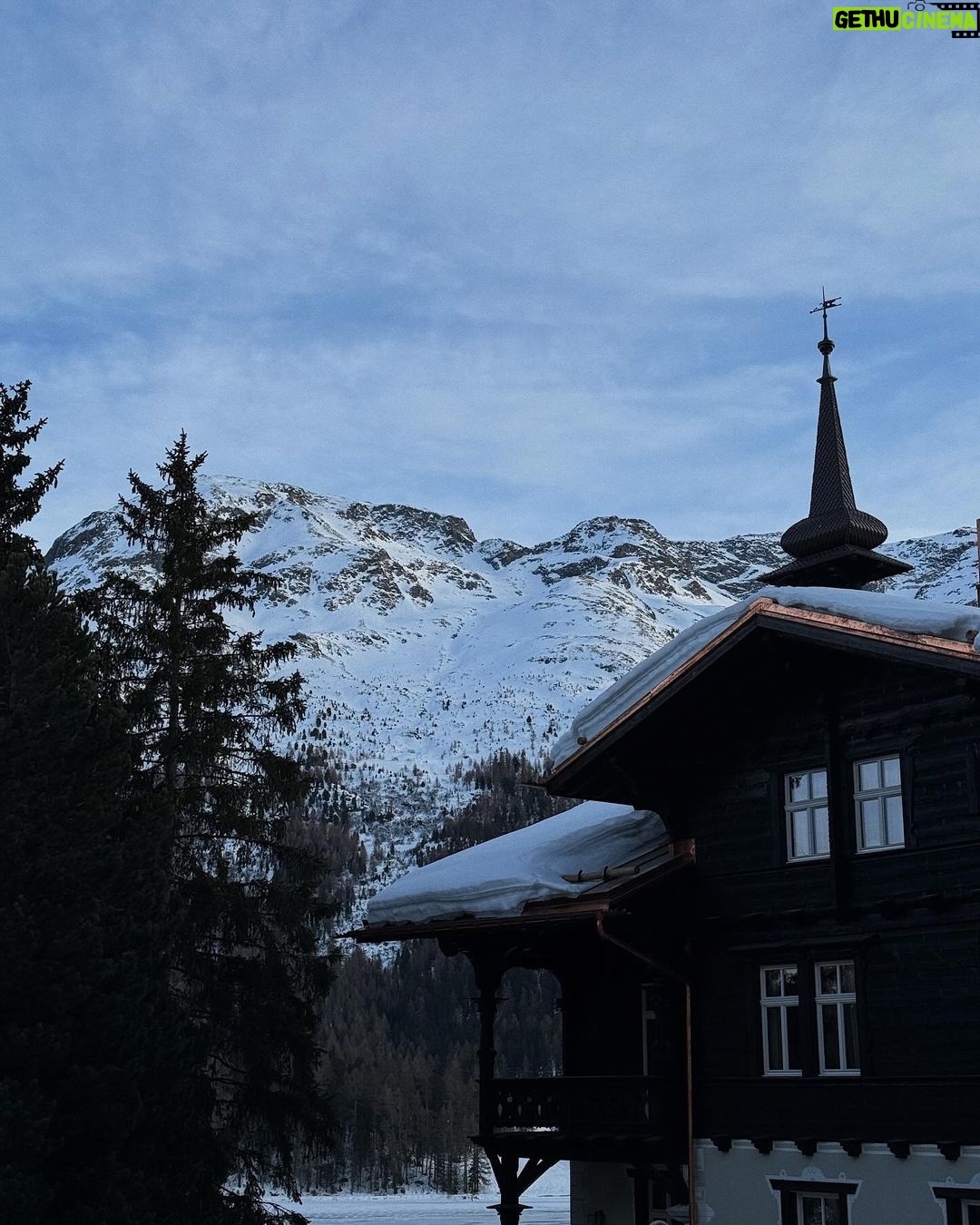 Noah Beck Instagram - “traveling rlly has expanded my palette” (eats bread, meat, and cheese) :p St. Moritz, Switzerland