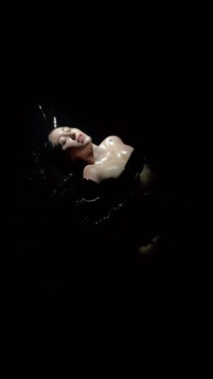 Noah Cyrus Instagram - a mistake is just a state of my identity .. “I JUST WANT A LOVER” // DEBUT ALBUM “THE HARDEST PART” 9/16