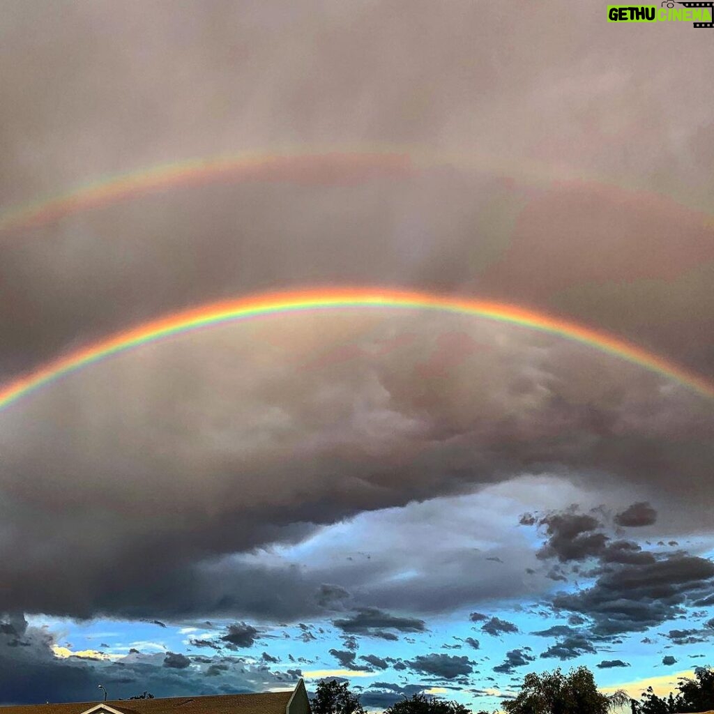 Nobi Nakanishi Instagram - Double double rainbow, across the sky...🎼 Page, Arizona