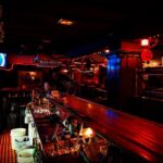 Nobi Nakanishi Instagram - One of the great old bars of LA, at the perfect time when you can have it all to yourself. #hmsbounty HMS Bounty