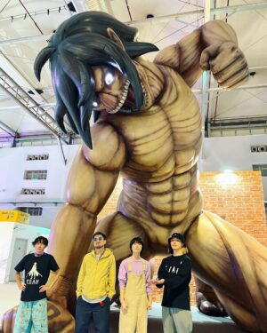 Noko Instagram - Shinsei Kamatate-chan TEAM Attack on titan "Saudi Anime Expo 2022"
sing a big chorus 🐼let's sing together