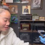 Nona Sobo Instagram - Recuerda para el año 2024: Estás cerrando un capítulo más lleno de risas, buenos y malos momentos, lecciones inolvidables... Volverás a empezar una vez más, con nuevos aprendizajes grabados en tu mente, siendo una persona totalmente distinta, seguirás luchando por tus sueños y cada día irás progresando un poquito más. Volverás a pasar por momentos difíciles en los que deberás aprender a ser fuerte, tendrás que superar tus días malos y te levantarás las veces que haga falta para seguir adelante. La vida es así, está llena de buenos y malos momentos y eso está bien, en eso consiste vivir, disfrutar y aprender de lo malo. Cierro un 2023 siendo una persona diferente y voy a por un 2024 lleno de más tranquilidad, felicidad, buenos momentos y metas que alcanzar. Lo voy a lograr, cada día daré lo mejor de mí para ser mi mejor versión.
