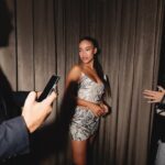 Nona Sobo Instagram - Gracias de todo corazón, por acompañarme en el lanzamiento de mi primer single, me sentí muy arropada, muy próxima, vuestro entusiasmo y apoyo lo hizo verdaderamente especial. Muchísimas gracias, a los que lo han hecho posible, que me apoyaron desde el primer día. Gracias a todo el equipo @alikateproducciones_official , @quintoelementomadrid , @delasherasdavid @alesscarrascoff y mis amigos, sin ellos no habría conseguido vencer mis miedos…. Y en especial muchísimas gracias a @elbuo_official por su generosidad al brindarme la oportunidad… La canción está disponible en todas las plataformas 🤍 LIAO - el buo, nonasobo, sweetbit