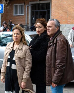 Nona Sobo Instagram - 🚨 ¡Ha llegado el gran día! 🚨 

Hoy estrenamos la tercera temporada de #Entrevías que viene cargada de nuevos personajes y nuevas tramas 💥 

A las 22:50 horas en @telecincoes 🔵 ¿Tenéis ganas?