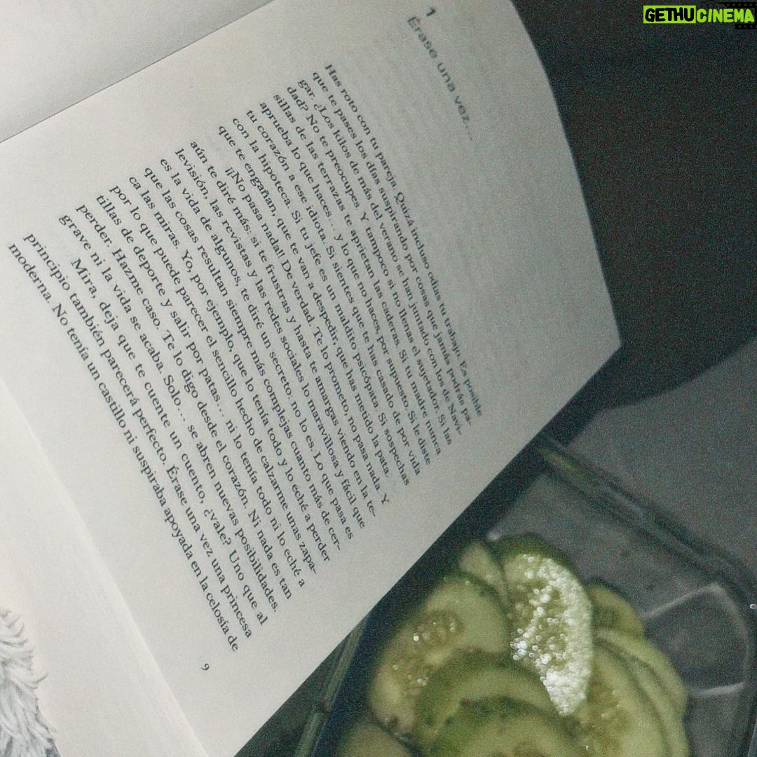 Nona Sobo Instagram - No creo en los cambios, creo en el aprendizaje por error, por prueba... me he hecho una serie de reglas a lo Dua Lipa por si se me olvida alguna. A quererme, pero sobre todo a QUERER, a querer todo lo que hago y cuidar todo lo que me rodea y las personitas que llenan mis días de felicidad.