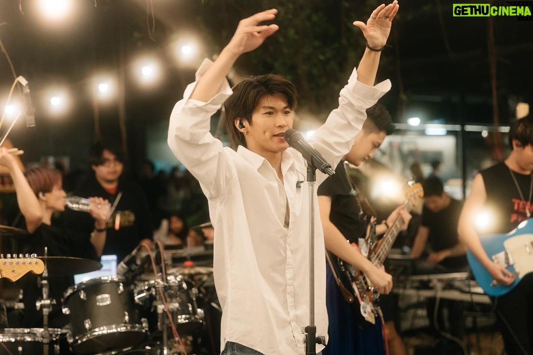 Nonthanee Jirapun - 297 Likes - ความพีคอยู่รูปสุดท้าย🤣 #tenfeettallofficial #จางหาย