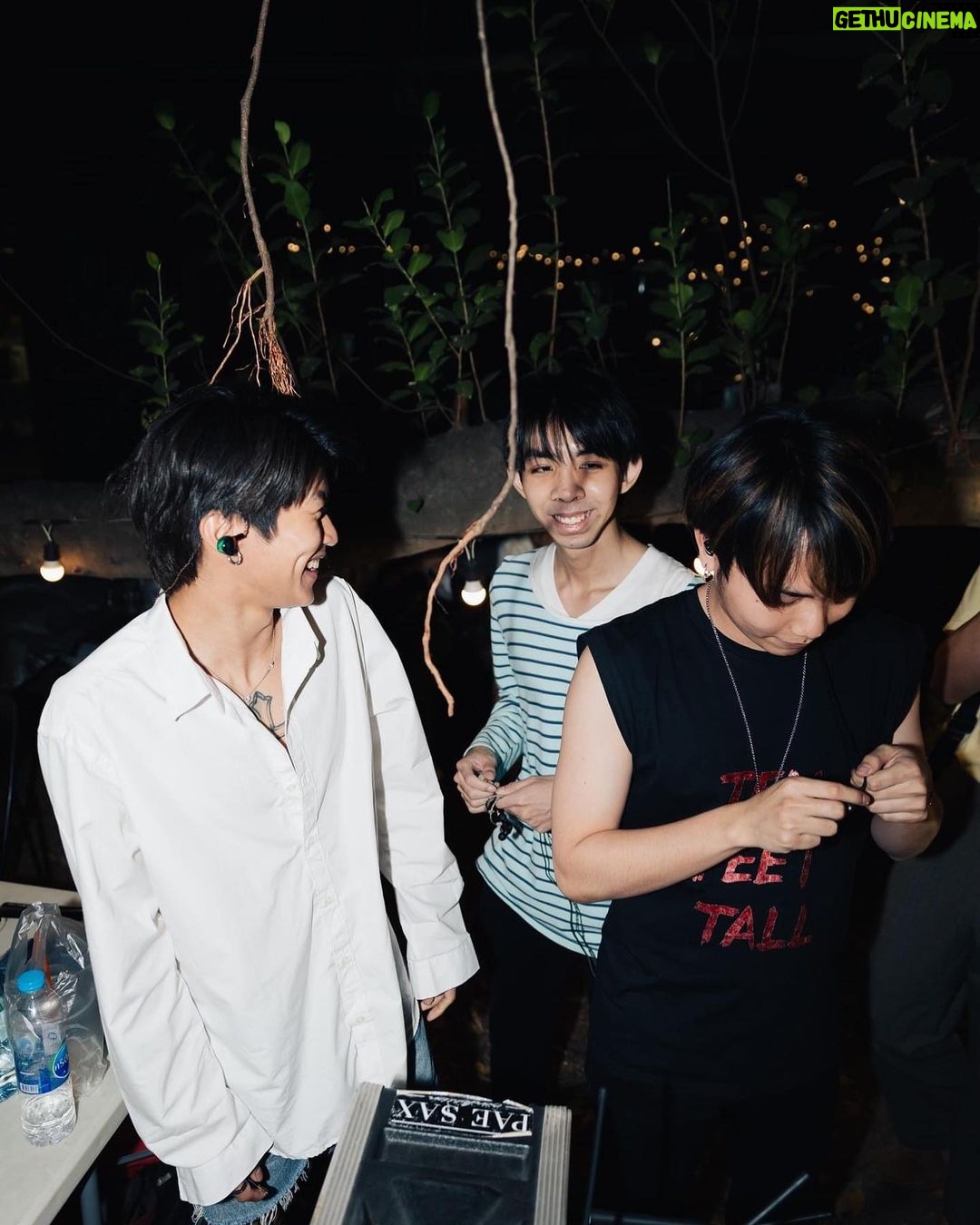Nonthanee Jirapun - 239 Likes - เจ็บจากความรักซักวันจะจางหายไป… #tenfeettallofficial #จางหาย #บอกเลยรักครั้งเดียวมันไม่ถึงตาย