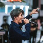 Nonthanee Jirapun Instagram - 16/10/2022 #siamsquarewalkingstreet คอนเสิร์ตแรก โคตรมันส์ ขอบคุณทุกคนมากๆครับ @tenfeettallofficial @monstamixamusic ขอบคุณเจ้าของภาพด้วยครับ🔥🔥🔥 cr.chayanon Siam Square Walking Street