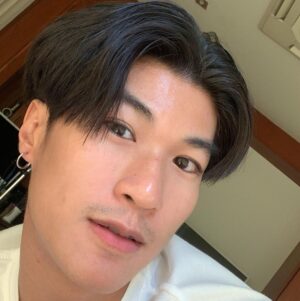 Nonthanee Jirapun Instagram - สวัสดีวันจันทร์🧐