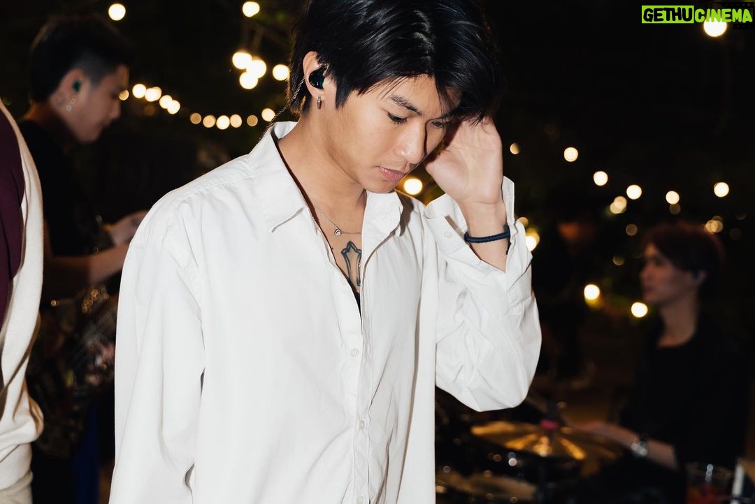 Nonthanee Jirapun - 297 Likes - ความพีคอยู่รูปสุดท้าย🤣 #tenfeettallofficial #จางหาย