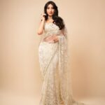 Nora Fatehi Instagram - 🕊️🧿🤍 📷 @anups_ Saree @seemagujraldesign Jewellery @mayasanghavijewels Styled @aasthasharma @gehnadholakia Makeup @reshmaamerchant Hair @shalinisharmamakeupandhair