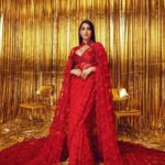 Nora Fatehi Instagram - A truly remarkable evening, as I had the opportunity to walk for the incredible @manishmalhotra05's @manishmalhotraworld @manishmalhotrajewellery #BombayBordeaux showcase. Congratulations @_iiishmagish on the spectacular launch of the @jioworldplaza #JioWorldPlaza #MumbaiAtThePlaza #Shinewithstyle #ExperiencethePlaza