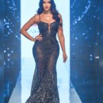 Nora Fatehi Instagram - Show-stopping for @rohitgandhirahulkhanna 🧿❤️ @timesfashionweek @rohitgandhirahulkhanna @sseemasinghh @meghashrey