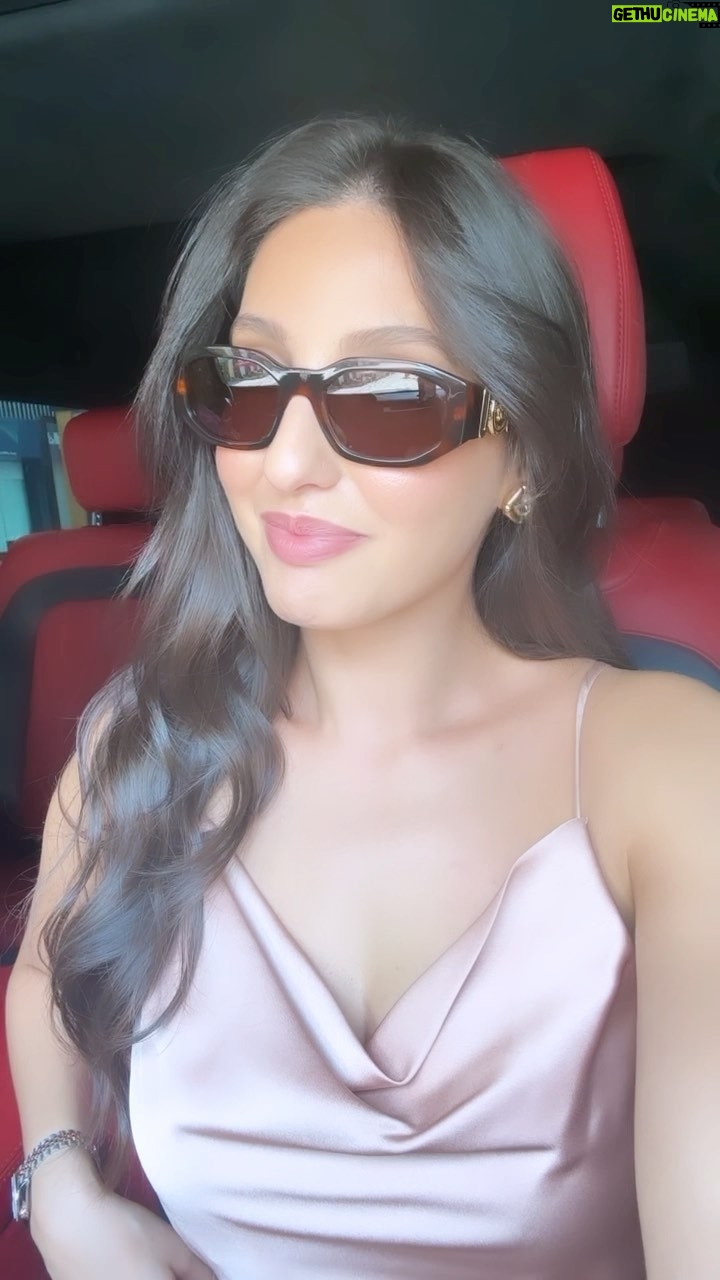 Nora Fatehi Instagram - This is a PUBLIC SERVICE ANNOUNCEMENT 📣 🫠🫣