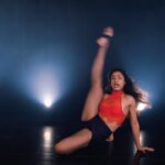Nora Fatehi Instagram - Its giving Stunning @arundhati.garnaik 😍♥️🔥 #dancewithnora #sexyinmydress Keep sending ur dance covers in lets go🔥🔥💃🏽