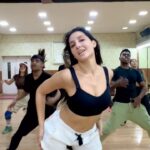 Nora Fatehi Instagram - Rehearsals be next level 🔥 Have u booked ur tickets for my New year’s show in Goa yet? Its gna be lit 🔥 keep streaming my new song #Imbossy 🎵 #Dancewithnora @binny_j4482 @tusharshetty95