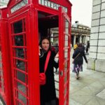 Norah Casey Instagram - Acting the eejit doing the touristy stuff in London … who’d have guessed I lived here for 20 years #londoncalling #coventgarden #anirishwomeninlondon 😂💚 Covent Garden