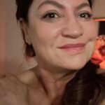 Norah Casey Instagram – The miraculous goodness of a deep tissue massage after a long flight – nothing beats it and every time I have a great massage I promise myself I will book myself in for more when I’m home but never do… but this time maybe… 😅🤞 anyway it was #bliss in the capable hands of #giri and lashings of scented rose oil, heated compresses, flickering light and dreamy music 😴 😴😴 – you get the picture 😊 it was a nice little hour #sultanmassage (I think it should be Sultana?) @taliseottomanspa @jumeirahzs Jumeirah Zabeel Saray