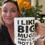 Norah Casey Instagram - South Beach… a little slice of life - and they’ve upgraded the goldfish bowl cocktails to mahoosive mugs 😂 no sugar #mohijto treat for me soaking up the sunshine and the amazing people watching … always with a little side of insulin (maybe a big one after all that travelling and the sun.. you know what it does 😅) #happydays #southbeachmiami #itslifebutnotasweknowit ☀️