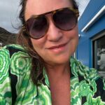 Norah Casey Instagram - Last day 🥲 soaking up all the rays and pressing #slowmo on the final moments… 26 degrees and not a cloud in the sky ☀️ Puerto de Mogán