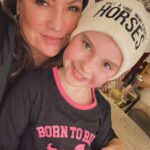 Norah Casey Instagram - My adorable horse lover niece #aria #borntorideforcedtogotoschool … Christmas with all the special little people in my life #jojiohalloran and the slightly bigger ones @dara_casey and #elijahlannigan #santaclausiscomingtotown 🥳😃
