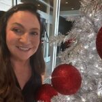Norah Casey Instagram - Wish it was my Christmas tree 😊 it’s all ahead of me when I’m home from my wandering 😅