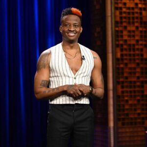 Nore Davis Instagram - @fallontonight was SERVED💥
#fallontonight 

Tune in tonight 11:35pm!

Photo @toddowyoung 
Stylist @pookiemacias @marissa_pelly 
Color @incraigible_hair 
Hair @top_5ive 
CD @yves_saphlaurent 

#noredavis #standupcomedy #jokes