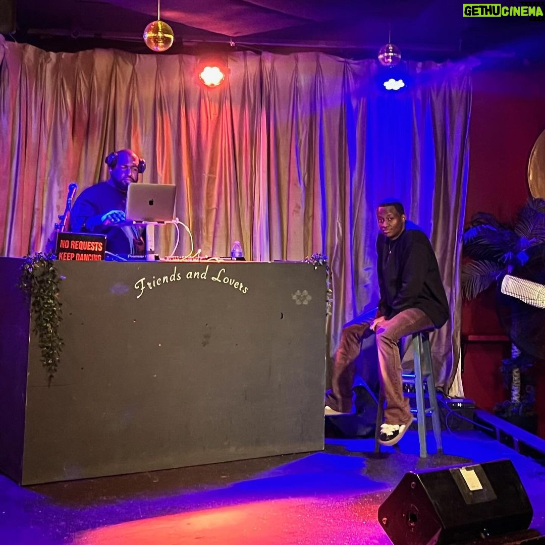 Nore Davis Instagram - Social Media Slavery is a choice. Thank you to all my Earth, Air, Water & Fire signs for pulling up! It was a night to remember, and thank you for giving me a space in your heart to share my story. I felt safe and loved. I have been writing and re-writing my solo show for about a year and a half now, and It feels good to perform a sample of it and see how it lands. We landed that mf’er together. Gang gang! Thank you @djace333 @hollabackkat and @friendsandloversbk for the home court advantage! It’s good to be back, but in the way I see myself fit. Feels just right. Catch this light y’all. Next ELEMENT. 2/24. @unionhallny link in bio. #noredavis #offbroadway #standup #love Brooklyn, New York