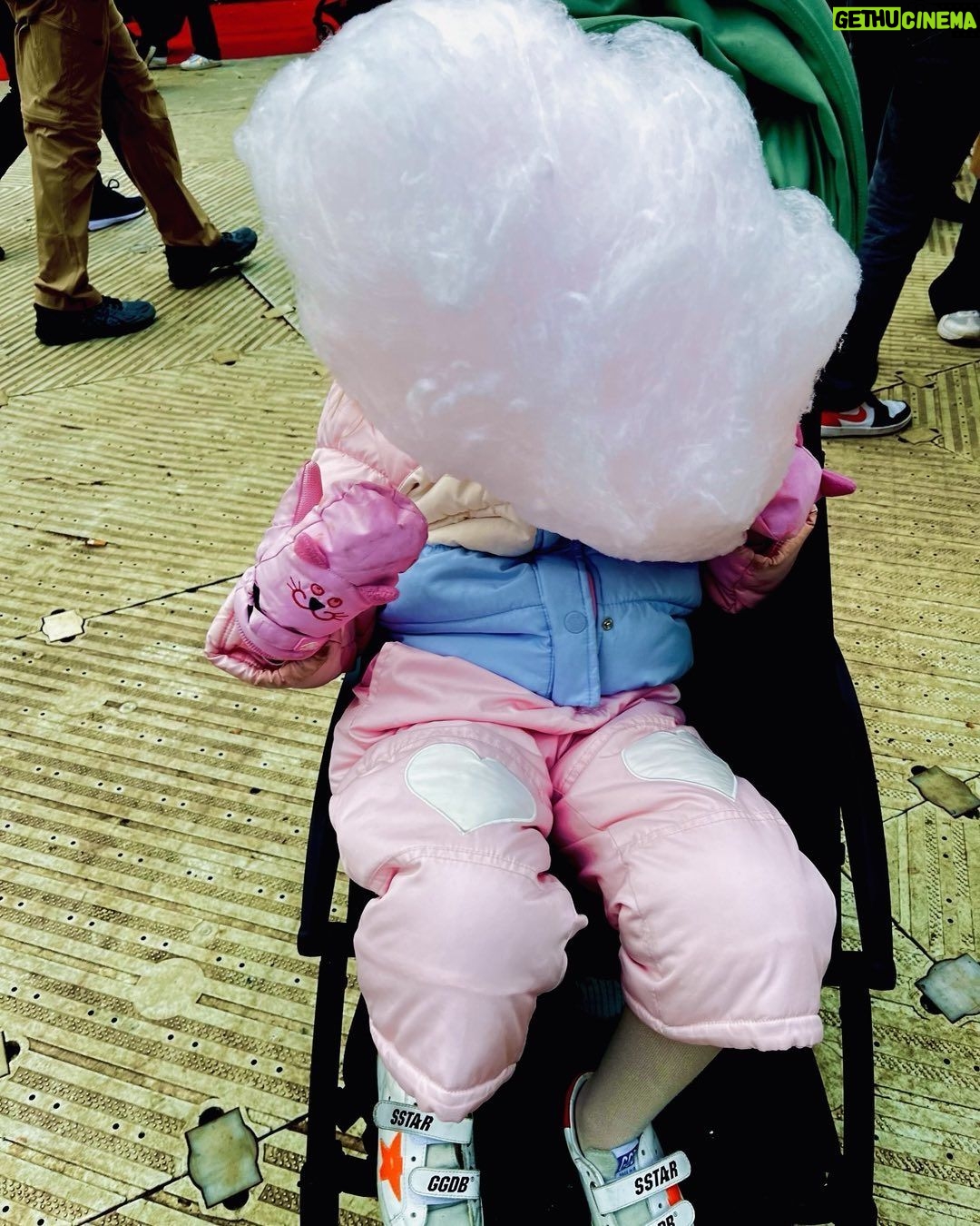 Norman Reedus Instagram - someonediscoveredcottoncandytoday 🧚🏼♂️ (serious sugar rush!) Paris, France