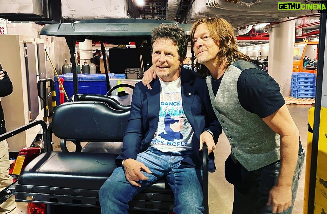 Norman Reedus Instagram - Thank u to everyone what a fun night nycc. (And i met the legend michael j fox !!! Holy sht!)