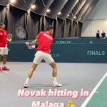 Novak Djokovic Instagram - World No. 1 @djokernole practices for the first time in Malaga 🔥 #DavisCupFinals