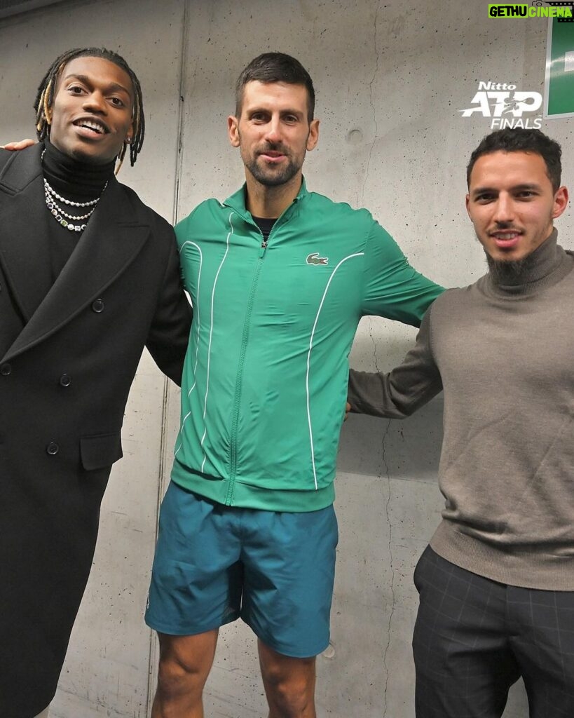 Novak Djokovic Instagram - Kicking it with the stars of @acmilan ⚽️ @nittoatpfinals | #NittoATPFinals Inalpi Arena