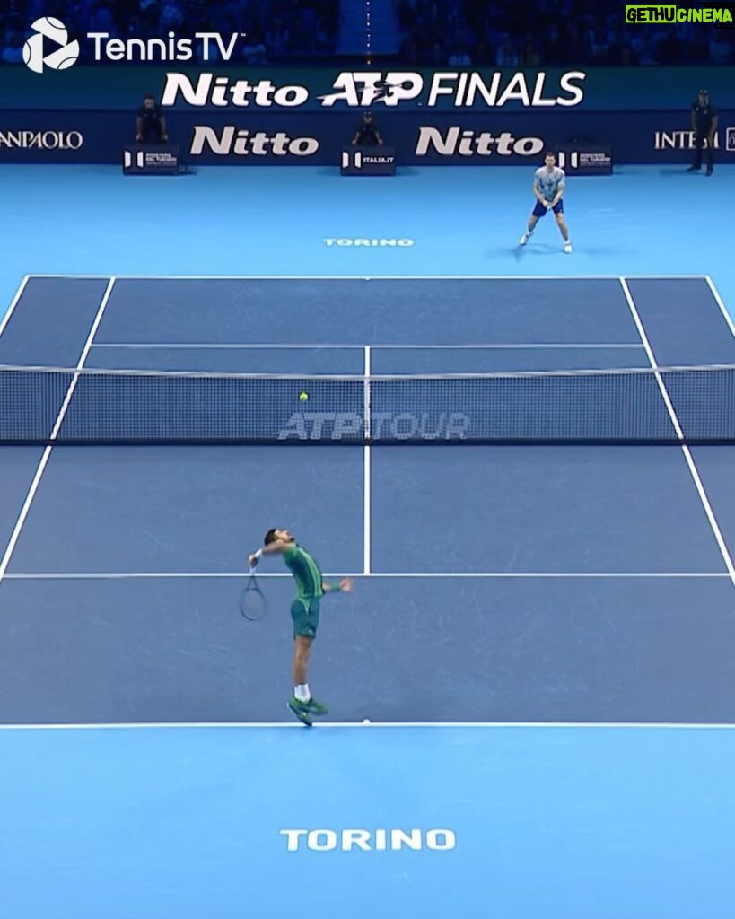 Novak Djokovic Instagram - Nobody does it better 🤸‍♂️ @djokernole . #tennis #tennistv #atp #sports #djokovic #hurkacz #nittoatpfinals Turin, Italy