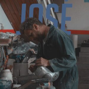 Nuno Pardal Instagram - 🎬 NUNO PARDAL 🎭

Deem as boas-vindas ao nosso protagonista José que é interpretado pelo Nuno Pardal. Uma personagem tão intensa e complexa, com um carácter robusto e traçado pelos valores da família e da amizade, que só podia ganhar vida com um ator que nos desse todas as garantias que queríamos. Deixamos uma palavra de agradecimento ao Nuno em primeiro, pela sua recetividade em aceitar o nosso convite e pela forma profissional e sempre alegre com que, desde o primeiro dia, se mostrou e contagiou a nossa equipa com boa disposição. O Nuno desenvolveu para além-fronteiras o nosso personagem José e temos a certeza que depois do primeiro episódio vão querer ver onde é que a história deste homem vai acabar.
.
.
.
@nunopardal_actor
.
.
.
.
.
#NunoPardal #José #AMáquina #MainActor #TalentedPerformer #DedicatedActor #CharacterPortrayal #EmotionalJourney #TVSeries #NewRole #FamilyDrama #CompellingPerformance #BehindTheScenes #ResilientCharacter #ExcitingCasting