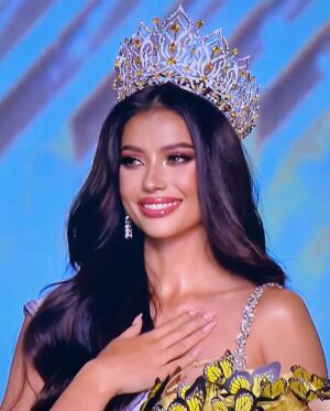 Nuntita Khampiranon Instagram - Congratulations to the new Miss Universe Thailand 2023 แอนโทเนีย โพซิ้ว #หลานย่าโมจะGoจักรวาล @porxild