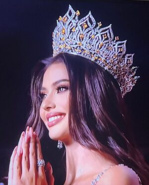 Nuntita Khampiranon Instagram - Congratulations to the new Miss Universe Thailand 2023 แอนโทเนีย โพซิ้ว #หลานย่าโมจะGoจักรวาล @porxild