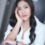 Nuntita Khampiranon Instagram - ขอบคุณลุคสวยๆ สำหรับงานในวันนี้ ❤️ Makeup Namnueng Saranthorn Hair ต้อม รวยมารุม #Annaclinic