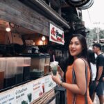 Nuntita Khampiranon Instagram - ในโลกที่ทีแต่ความวุ่นวาย บางครั้งคนเราก็ต้องการที่จะใช้ ชีวิตแบบ Slow life และ หมู่บ้าน แม่กำปอง เป็นอีกแห่งหนึ่งที่เป็น สถานที่ ที่ตอบโจทย์ เพราะเป็นหมู่บ้านเชิงอนุรักษ์ ที่ทำให้เราได้ใช้ชีวิตได้ในแบบที่ เรียบง่าย #แม่กำปอง แม่กําปอง