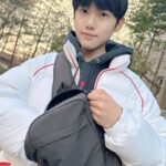 Oh Han-kyul Instagram - 한결이꺼 잔뜩 챙겨 외출하기 딱 좋은 데일리 나우웨더 슬링백😎✨ ✔️깔끔하고 캐주얼한 디자인 ✔️넉넉하고 실용적인 수납공간 @nowweather_since2023 #오한결 #청소년배우오한결 #나우웨더슬링백 #나우웨더 #데일리슬링백 #착한기업 #사회적기업 #체리코끼리 #영화인들을위한기금적립 #NOWWEATHER