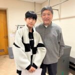 Oh Han-kyul Instagram – .
고레에다히로카즈감독님!! 
한결이에게 보여주셨던 따뜻한 눈빛과 응원 절대 잊지않겠습니다. 조만간 감독님 작품에서 꼭 다시뵈어요🥹💛
.
#오한결 #청소년배우오한결
#고레에다히로카즈 _감독님과의 _소중한_만남✨
#연극바닷마을다이어리 #한결후타 #후타
#많이많이사랑해주세요💕
#바닷마을다이어리🌊
#소중한인연은오래도록❤️ 
#오늘도힘내서화이팅🙌 예술의전당 Seoul Arts Center