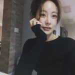 Oh Yeon-seo Instagram - 예쁜집에서 예쁜척😗