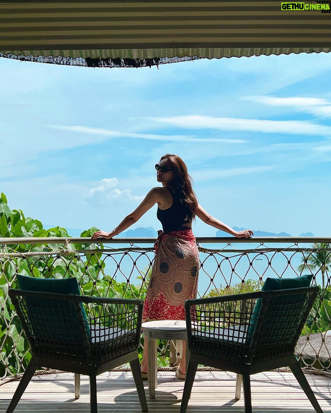 Oh Yeon-seo Instagram - 🌺🌺🌺 TreeHouse Villas ทรีเฮาส์ วิลล่าส์ เกาะยาวน้อย พังงา