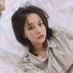 Oh Yeon-seo Instagram - 머리카락 길면 자르고싶고 자르면 기르고싶고 왜! 왜! 왜!