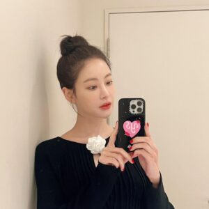 Oh Yeon-seo Instagram - 💝