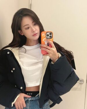 Oh Yeon-seo Instagram - 