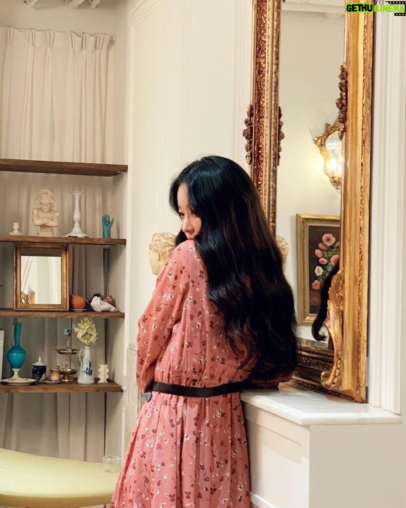 Oh Yeon-seo Instagram - 긴머리카락 안녀엉😘