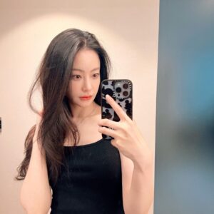 Oh Yeon-seo Instagram - 💘