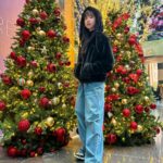 Ok Ye-rin Instagram - #제품협찬 가볍게 걸치기 좋은 부들부들 에코퍼 후드집업 요즘 같이 날씨가 너무 추워서 주로 실내에서 보낼때는 가벼운 아우터가 최고 좋아요 😊 가볍고 부드럽고 포근한데 스타일도 챙길수 있거든요 👍🏻 ✔️161cm 예린이 165size 착용 @awkmall #에어워크 #에어워크주니어 #주니어아우터 #여아점퍼 #에코퍼후드집업 #아역배우 #주니어모델 #옥예린