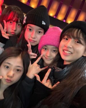 Ok Ye-rin Instagram - 감동이었던 #MMA ✨
#제로베이스원 #zerobaseone 
#신인상 축하드립니다 👏🏻

@melon_music 

#melonmusicawards2023 #멜론뮤직어워드 #시상식 #인스파이어아레나 #카주프렌즈 #카카오주니어8기 #카카오엔터테인먼트 #제로즈 #옥예린