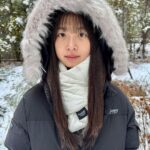 Ok Ye-rin Instagram – #광고
날씨가 많이 추워요 🥶
이럴땐 롱한 기장감의 롱패딩이 최고!
모자쓰면 얼굴에 오는 칼바람도 막아주고
눈이 내려도 탁탁 털어버리니 뽀송뽀송 ❄️
새하얀 눈밭에서 반짝반짝 예린이 눈망울
아직은 추우니깐 옷 따뜻이 챙겨입기로해요 🤍
.
.
.
@discoveryexpeditionkids_kr
#리틀디스커버러 #디스커버리키즈 #키즈패딩 #디스커버리키즈패딩 #디스커버리키즈롱패딩 #여아패딩 #아동패딩 #주니어패딩 #키즈롱패딩 #주니어롱패딩 #키즈머플러